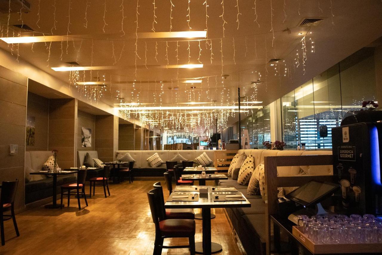 Wyndham Concepcion Pettra Hotel Ngoại thất bức ảnh The interior of the restaurant